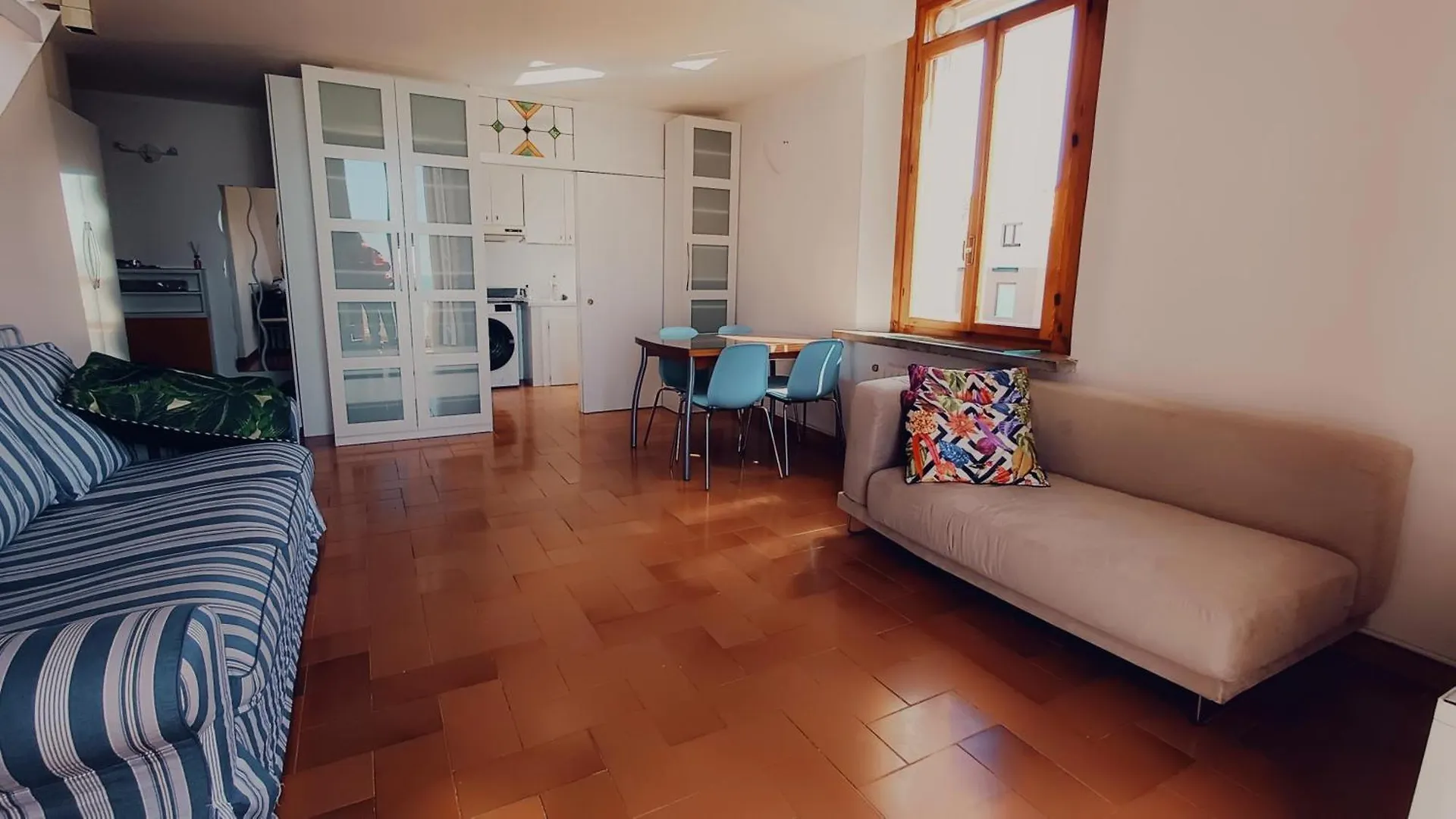 Sea-Front Loft In Liberty Villa Castiglioncello 0*,